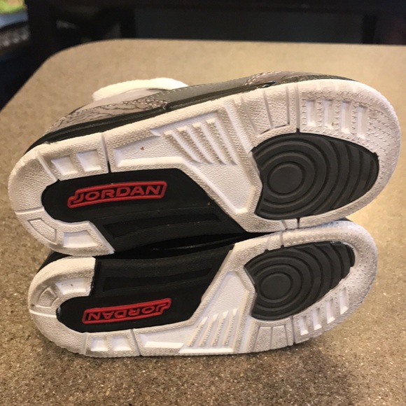 Toddler Air Jordans - Picture 6 of 6